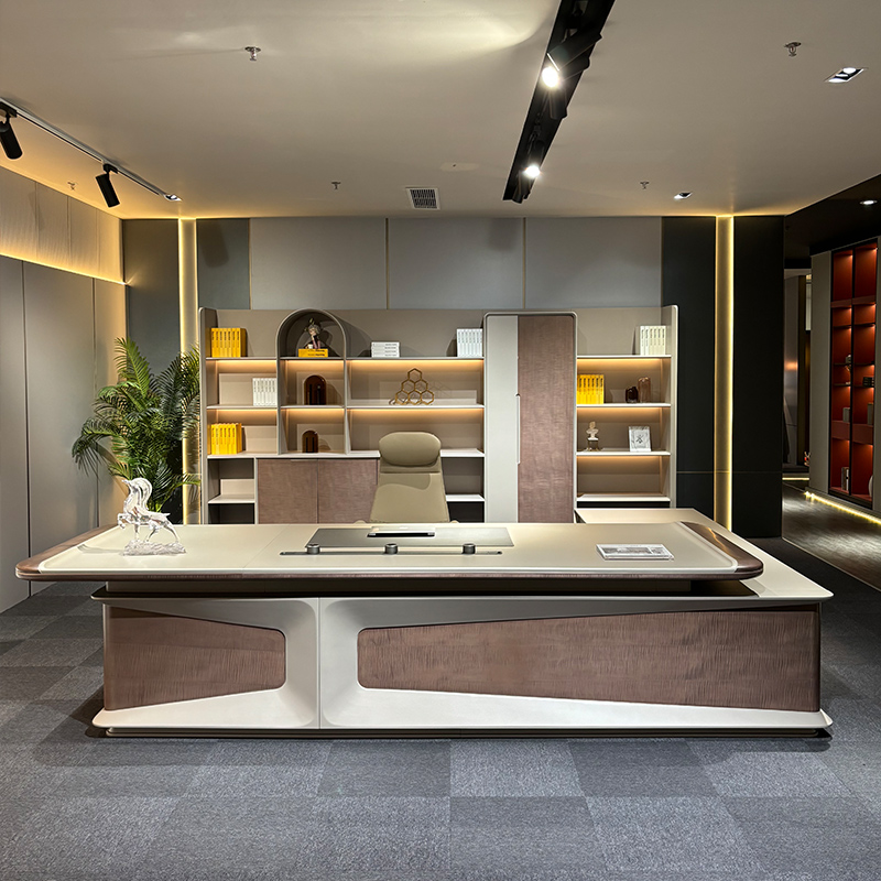 高档老板桌带电力轨道时尚现代设计师推荐