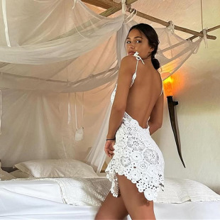 2025曼加跨境欧美夏季新款纯色连衣裙女性感蕾丝镂空钩花沙滩罩衫