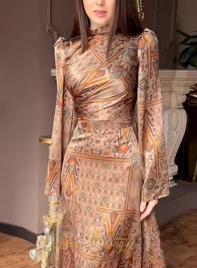 亚马逊2025欧美夏季新款圆字领印花长袖喇叭袖时尚修身女装连衣裙