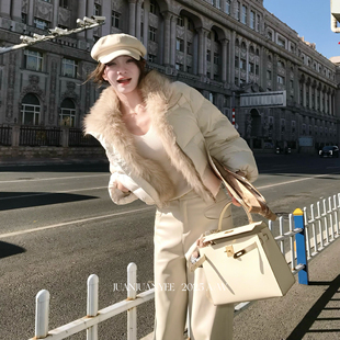 juanjuanyee“暖冬奶包”可拆卸环保毛领派克保暖羽绒服外套