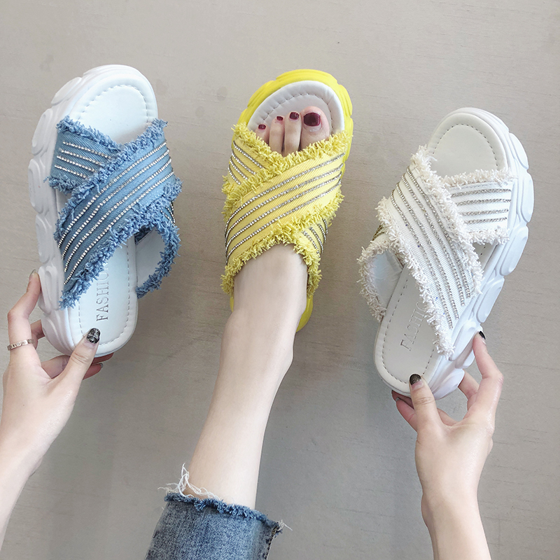 拖鞋女外穿厚底2019欧美夏季新款网红凉拖松糕防滑坡跟水钻一字拖在类目 女鞋, 拖鞋中 - 来自Buy2taobao.com提供专业的淘宝代购服务