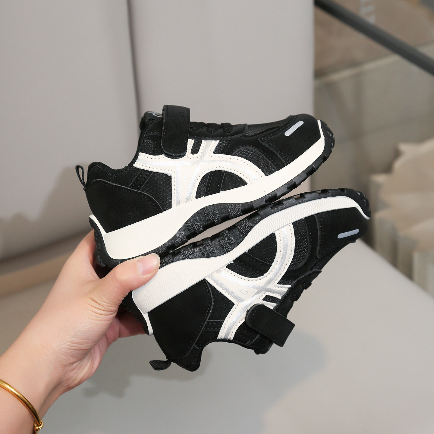 儿童阿甘鞋男童2026新款春秋季中小童防滑软底网面透气鞋子女童潮