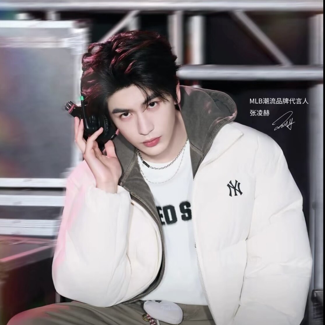 MLB正品 张凌赫同款早八通勤立领防水羽绒服基础LOGO保暖运动外套