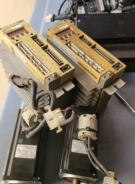 议价SGMAH-04AAA21两套(伺服SGDM-04ADA