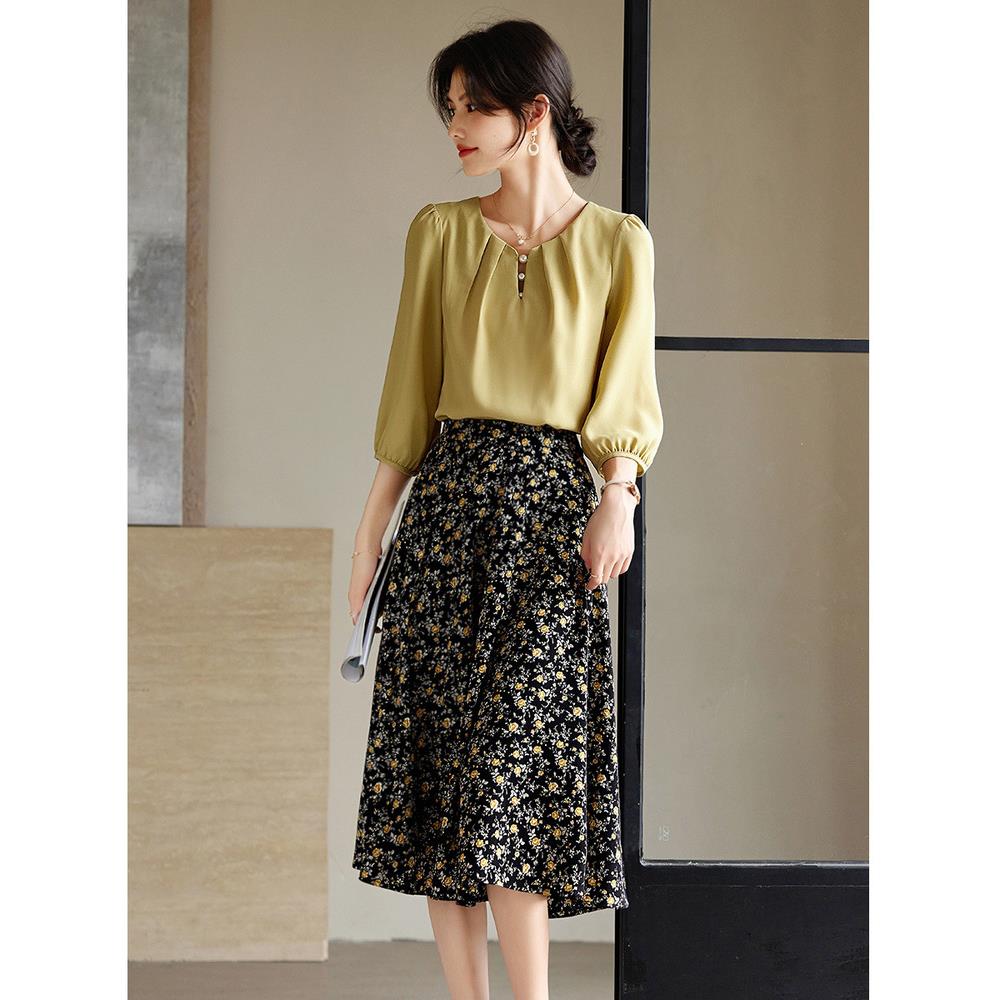 ROUMIKL法式知性温柔风珍珠设计长袖衬衫女秋季新款高腰A字半身裙