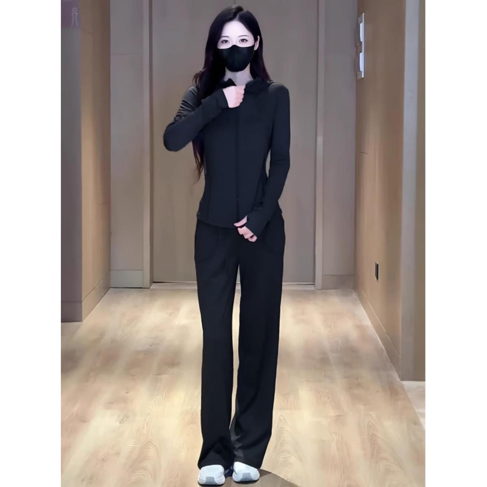 ROUMIKL黑色休闲运动套装女健身瑜伽跑步速干防晒外套长裤秋装搭