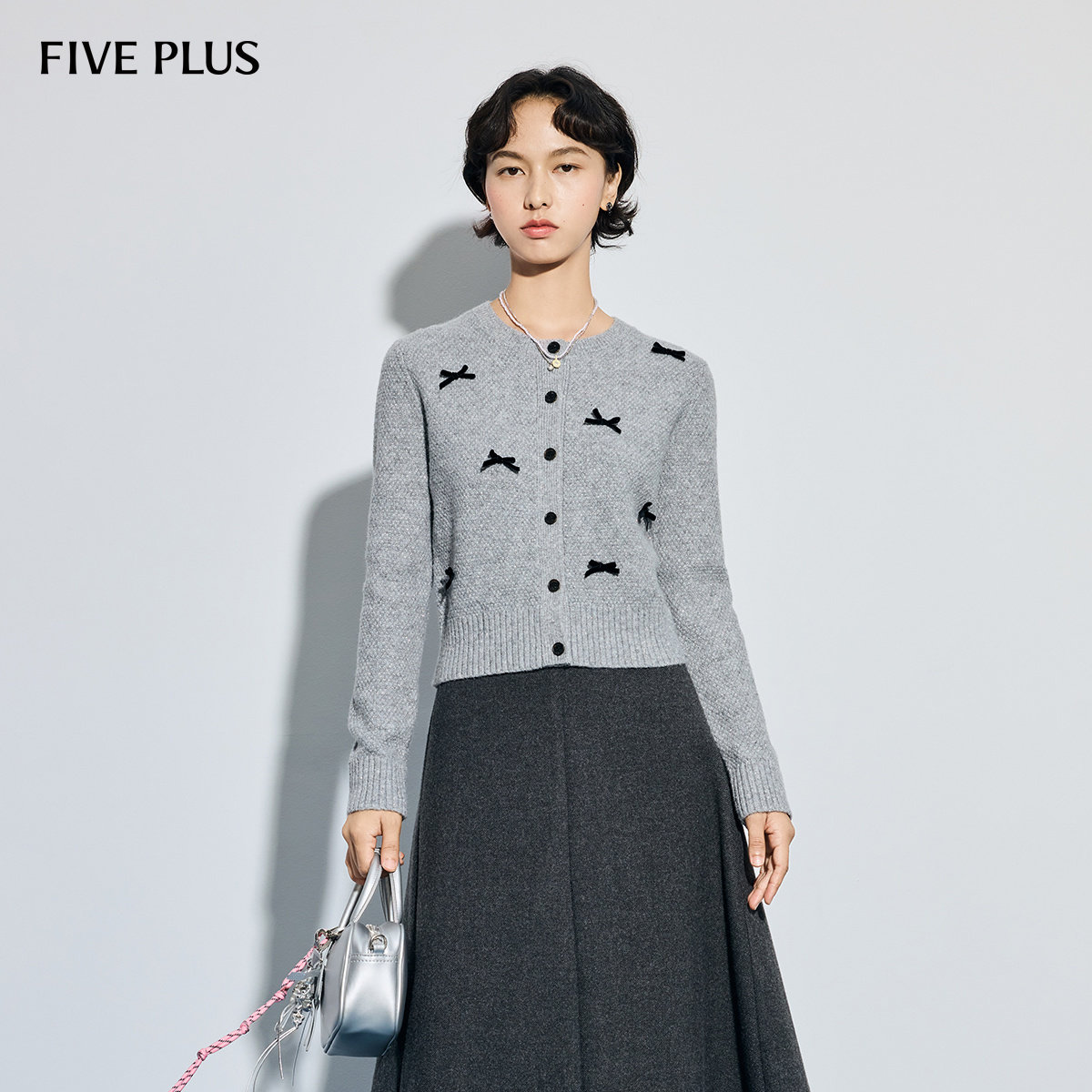 FIVE PLUS毛织甜美温柔立体蝴蝶结通勤短款针织衫2026新款女春装