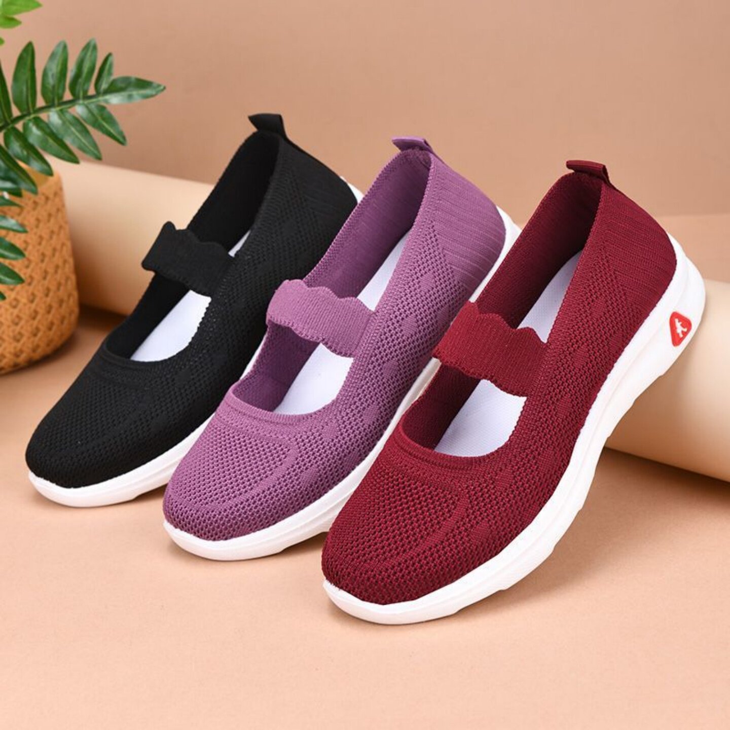 2026透气网面玛丽珍鞋女中老年软底防滑一脚蹬平底舒适孕妇妈妈鞋