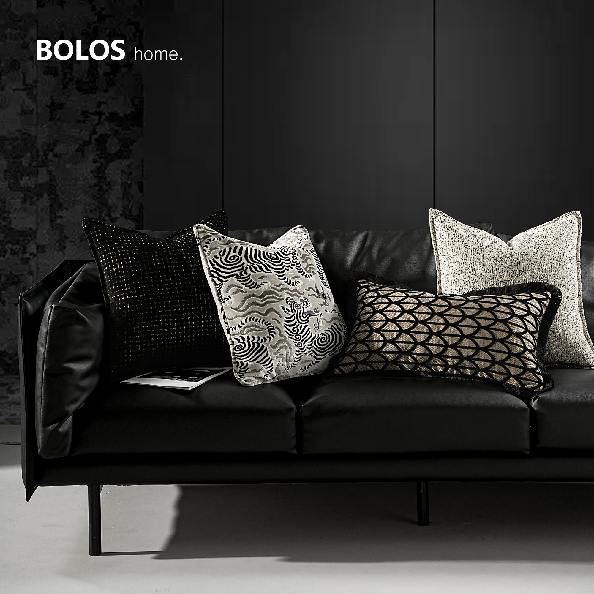 柏洛斯沙发靠抱枕高端样板间