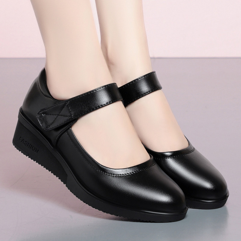 意尔康2026春季新款女鞋正品真皮女单鞋休闲时尚妈妈鞋中跟牛皮鞋