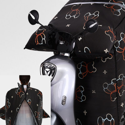 PU皮料护肩护背款加厚防水挡风被