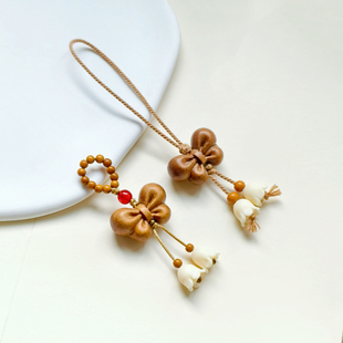 2026新款桃木象牙果蝴蝶结生肖马手机挂件包包挂钥匙扣挂饰本命年