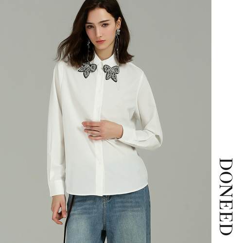 重工镶钻翻领宽松直身纯色白衬衫