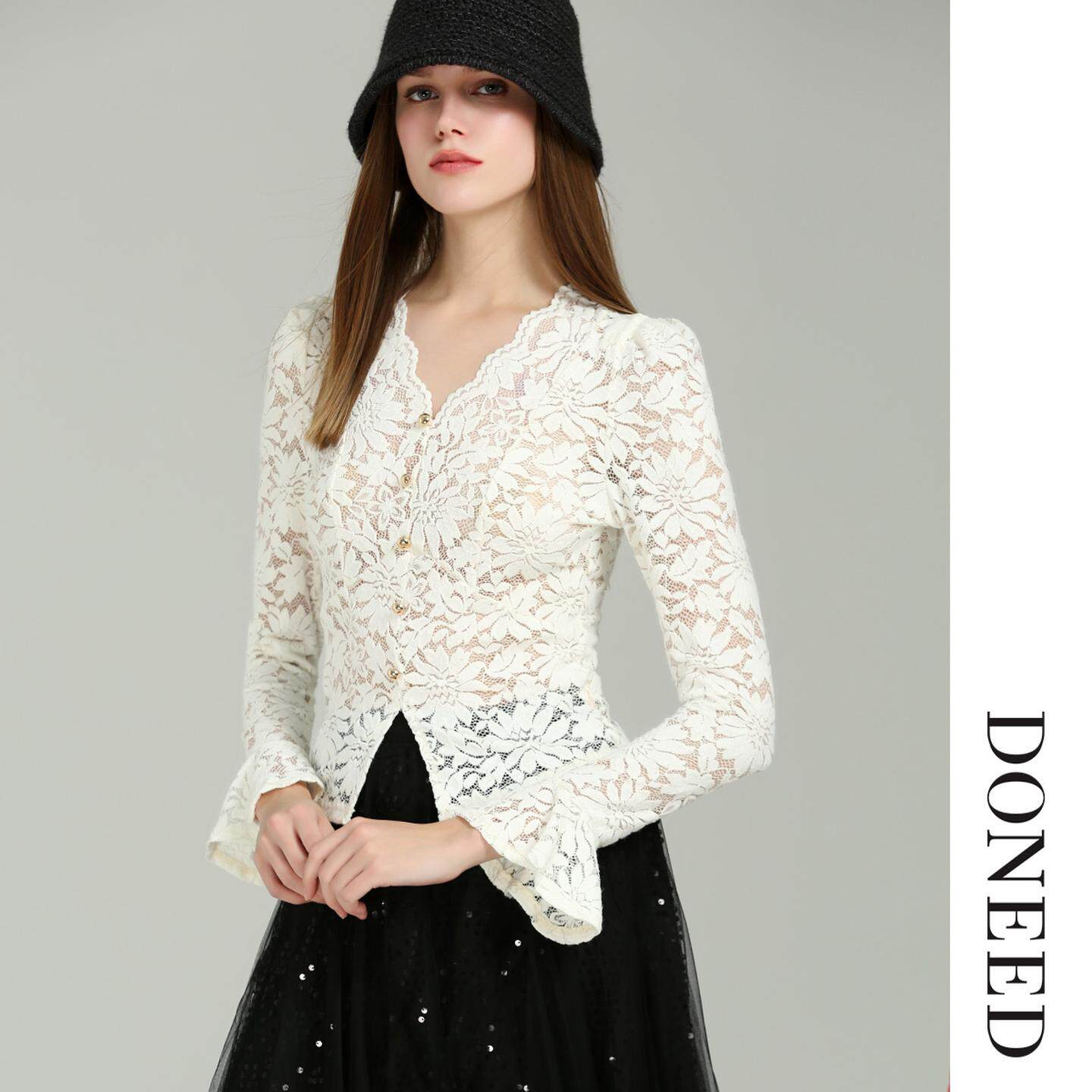 DONEED初春新款V领蕾丝衬衫复古优雅设计感喇叭袖镂空短款上衣女