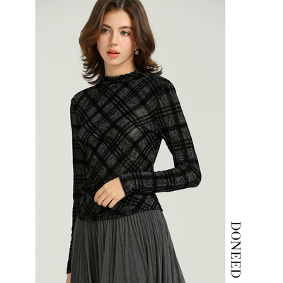 韩版半高领格子植绒毛针织衫