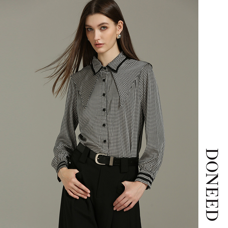 DONEED春秋款优雅气质千鸟格印花双层领设计感装饰显瘦百搭衬衫女