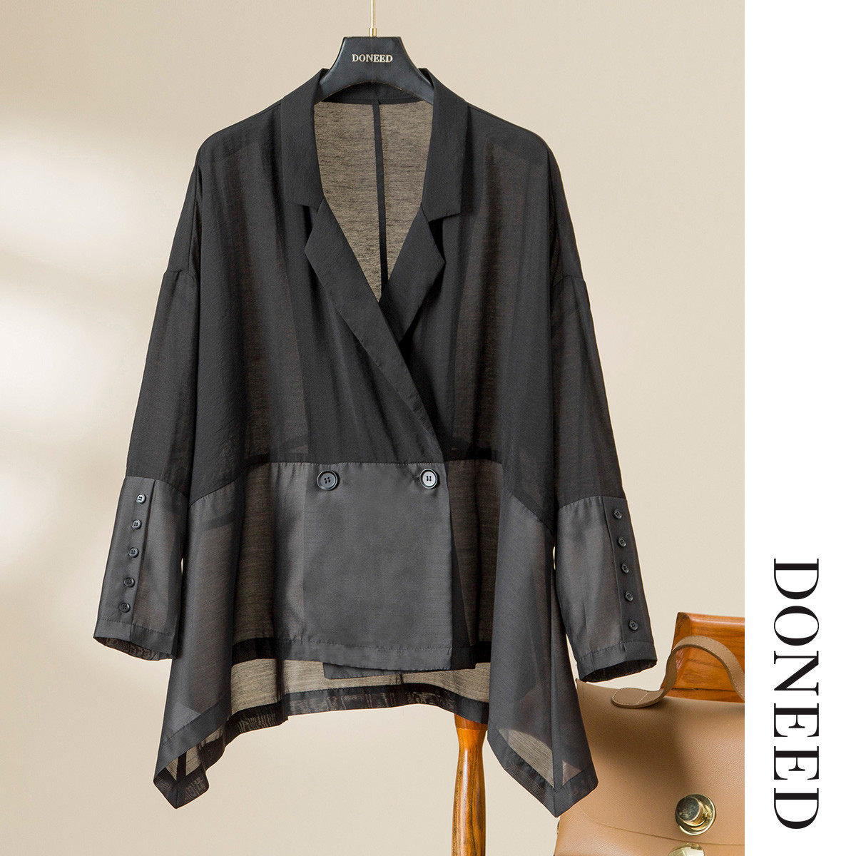 DONEED个性通勤薄款双排扣西装外套时尚长袖外套女(尺码偏大）