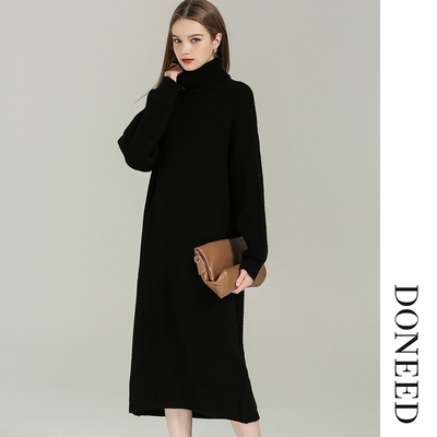 慵懒风柔软保暖落肩袖高领连衣裙