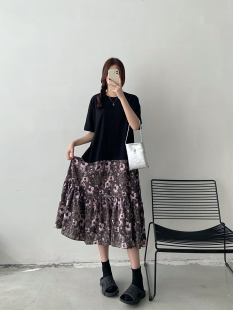 胖mm大码 新款 宽松休闲过膝长裙子 T恤裙女夏季 高级感拼接碎花短袖