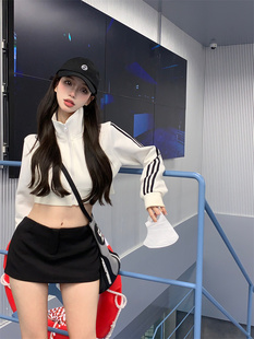 白色立领长袖运动外套女装秋季2024新款休闲修身短款拉链开衫上衣