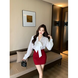 纯欲风气质缎面蝴蝶结白色衬衫上衣套装女夏季高腰显瘦红色半身裙