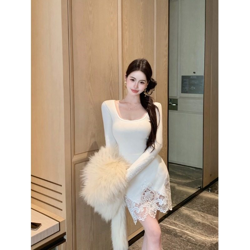 法式蕾丝连衣裙女秋冬内搭纯欲风气质修身显瘦收腰长袖打底包臀裙