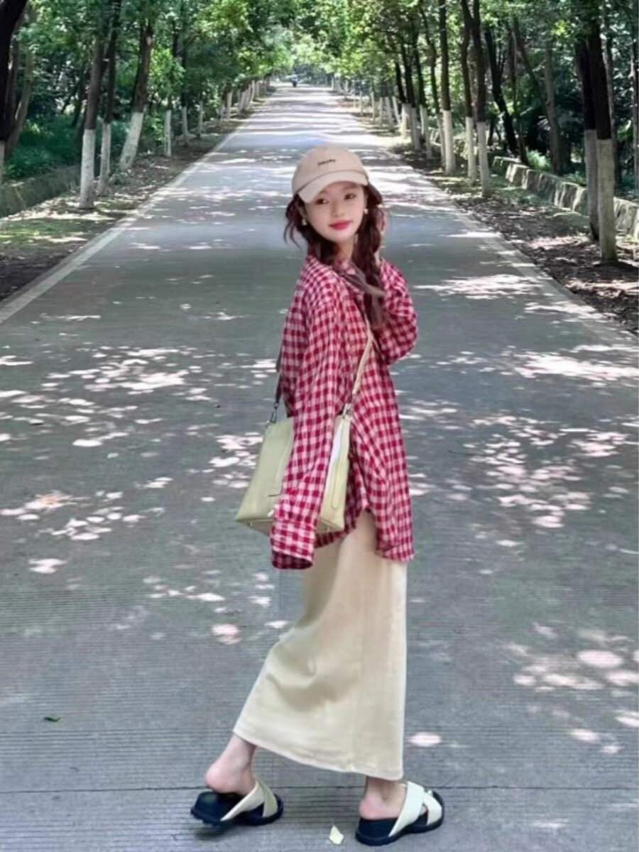 순수한 욕망 뜨거운 여자 정장 2024 여름 새로운 격자 무늬 셔츠 탑 서스펜더 드레스 투피스 세트