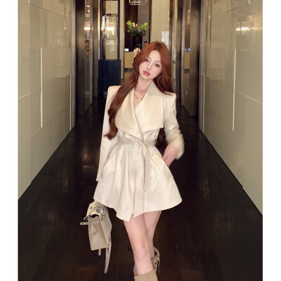 气质杏色大翻领风衣外套女秋季高级感收腰绑带中长款休闲开衫上衣