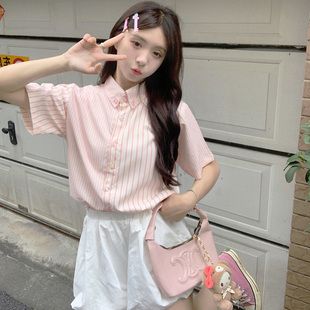 不规则条纹短袖甜美粉色衬衫女夏新款韩版辣妹衬衣学院风洋气上衣