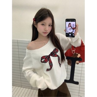 上衣 美式 复古蝴蝶结毛衣女装 2025秋冬季 设计感宽松内搭露肩针织衫