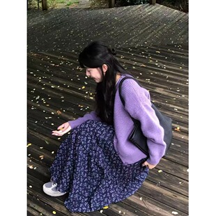早秋穿搭一整套韩系复古高级感紫色针织毛衣开衫外套碎花半身裙女