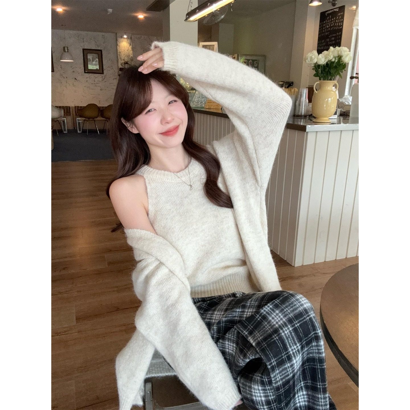 慵懒高级感秋季穿搭红色时尚套装女秋冬毛衣开衫外套背心两件套潮