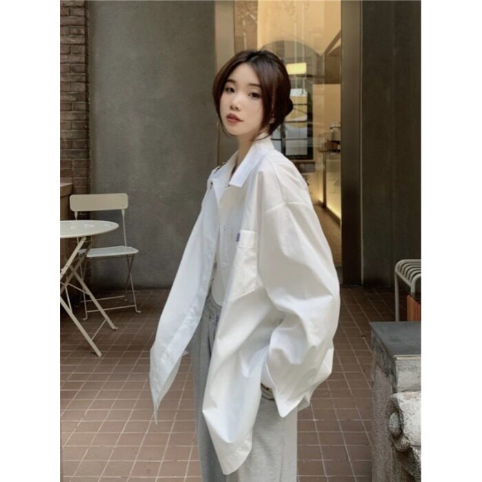 早秋新款慵懒BF风休闲宽松百搭设计感小众长袖防晒衬衫上衣女外穿