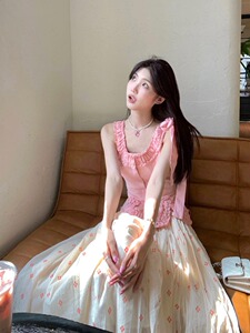 粉色甜美少女感2024新款减龄绑带蝴蝶结背心高腰显瘦半裙套装
