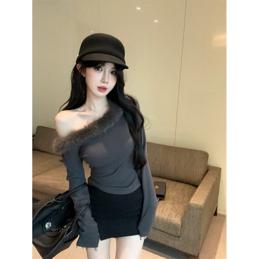 甜辣妹风设计感毛毛长袖露肩T恤