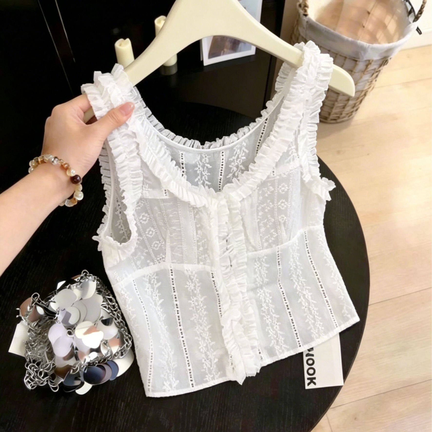法式蕾丝花边白色背心女夏季外穿设计感小众纯欲风短款内搭吊带衫
