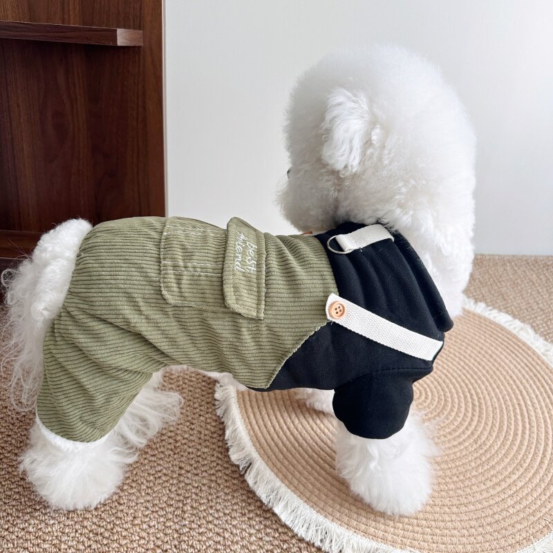 狗狗聚酯纤维可牵引四脚衣服