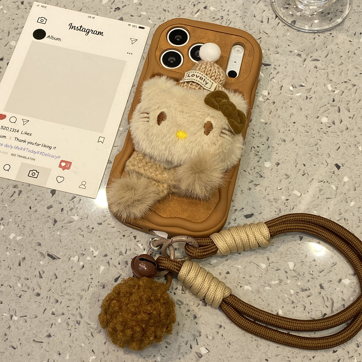 秋冬可爱毛绒围巾kt猫适用于iphone17promax手机壳苹果15保护套14带挂绳13全包新款16pro少女心max小众手机套,3C数码配件,手机保护套/壳,淘宝优惠券,粉丝福利购,淘宝优惠卷