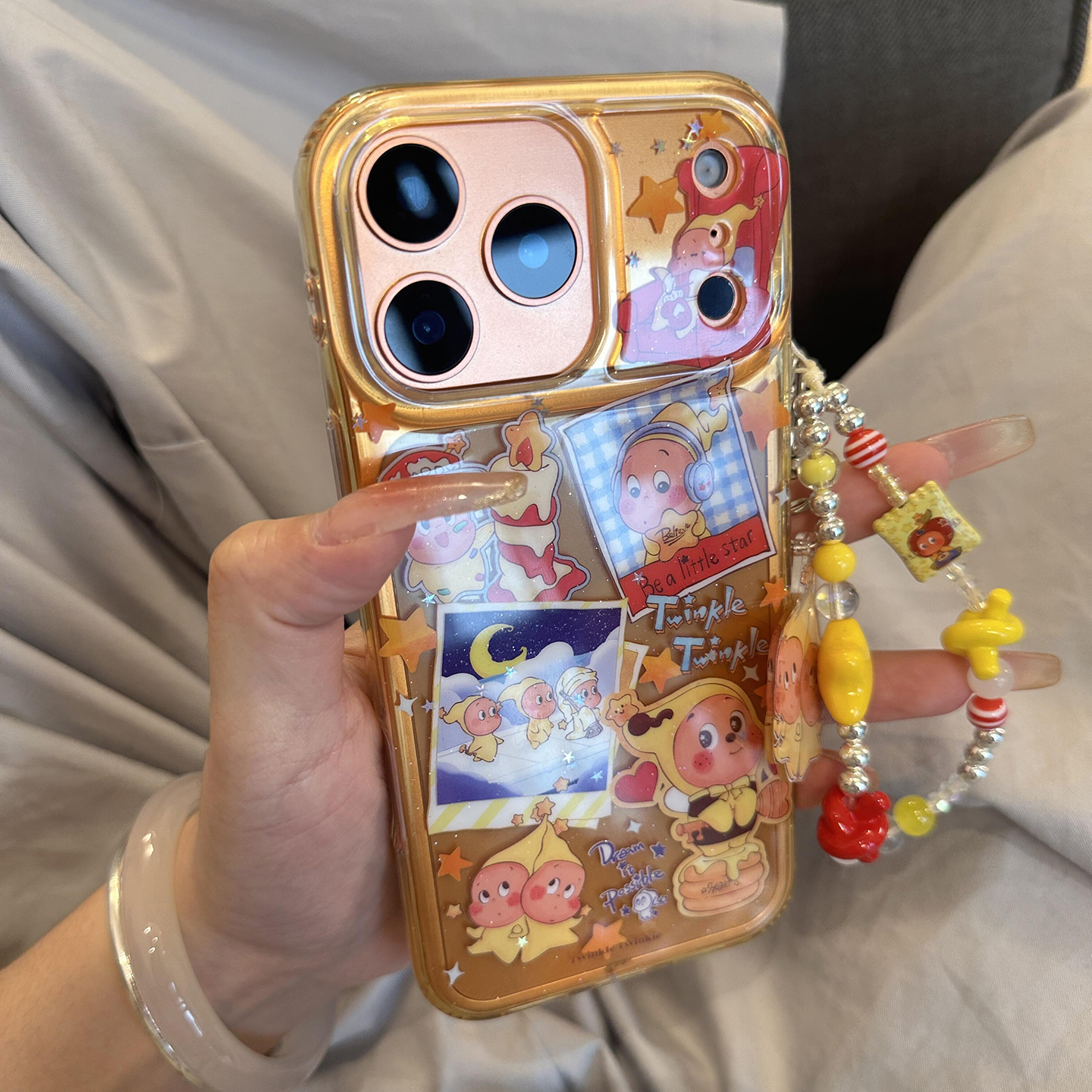 【每日新品】可爱蜂蜜星星人适用于苹果16手机壳iphone15保护套14闪粉13新款17promax防摔15pro手链max手机套