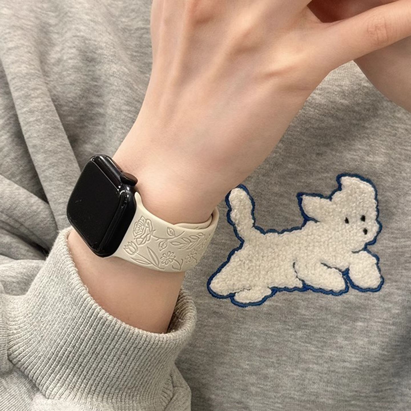 高级感玫瑰花纹硅胶适用苹果手表iwatch10表带applewatch9手表带8夏天S10透气S9新款S8创意7小众6可爱ultra女