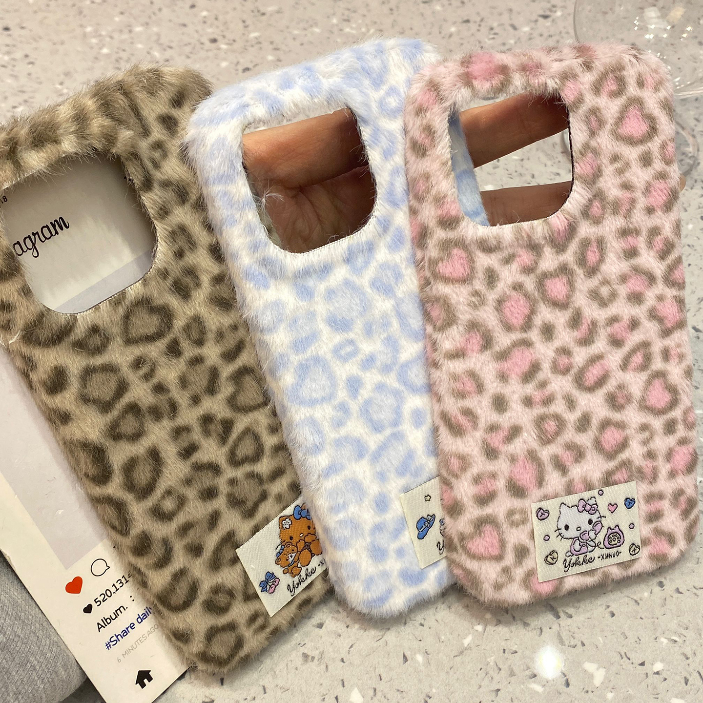 ins秋冬复古毛绒豹纹kt猫适用于苹果15手机壳iphone16保护套14全包13新款17promax防摔16pro高级感max手机套p