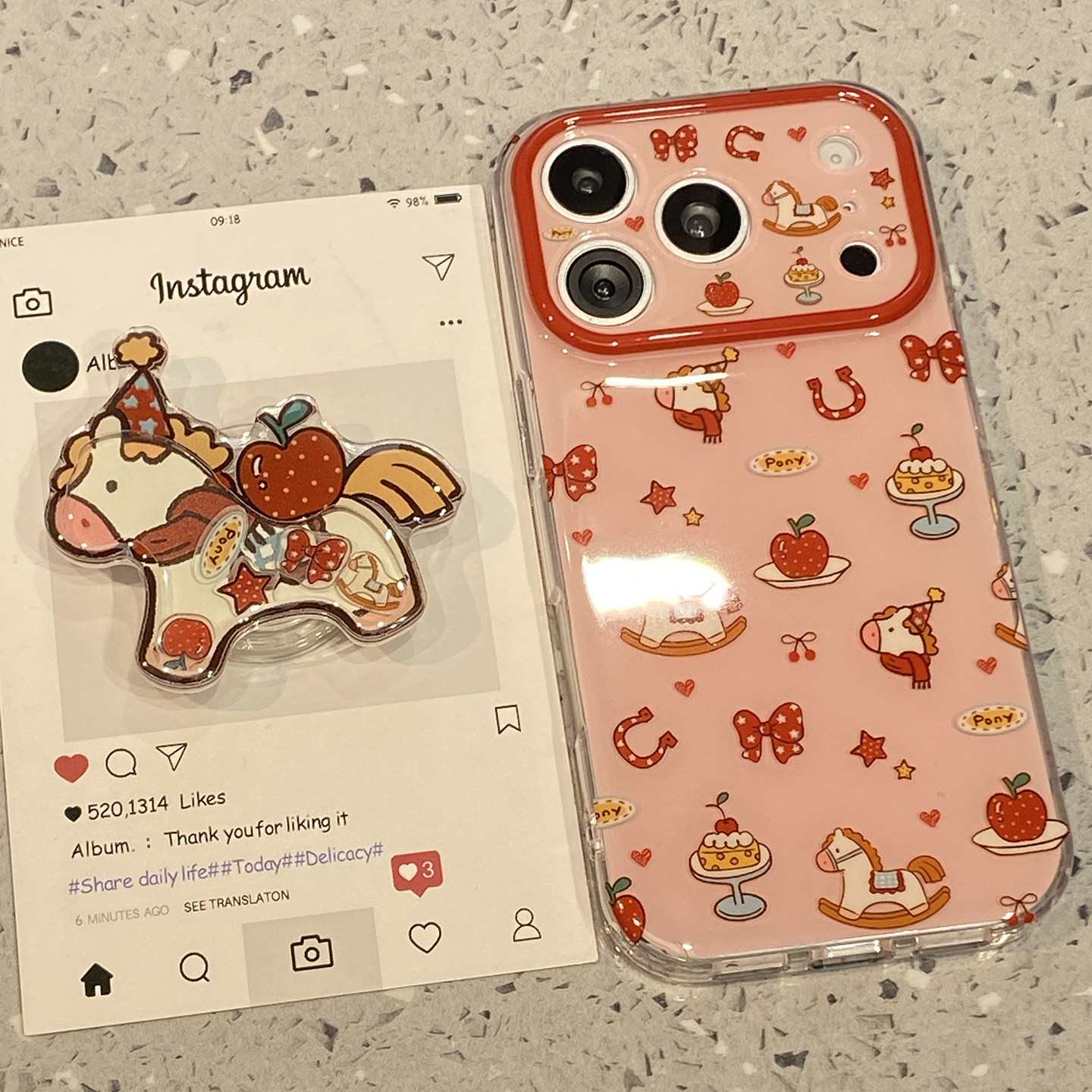 粉色满屏蛋糕木马适用于苹果17pro手机壳iphone16保护套14全包新款15promax摇摇乐带支架max创意女巨好看小马