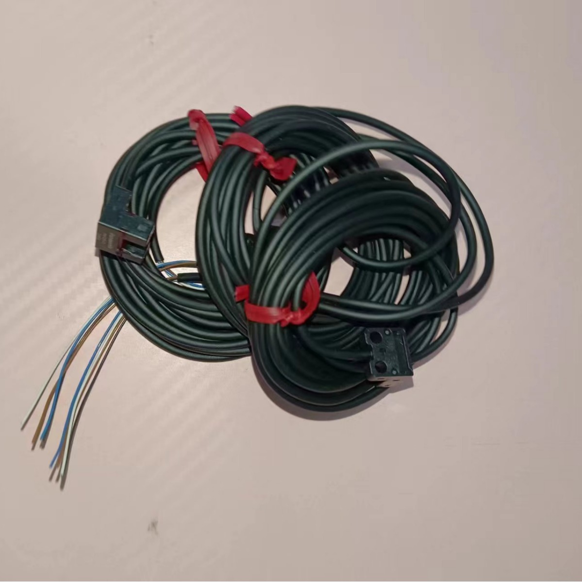 日本Panasonic松下 光电开关U型微型光电传感器 PM-L25-C3