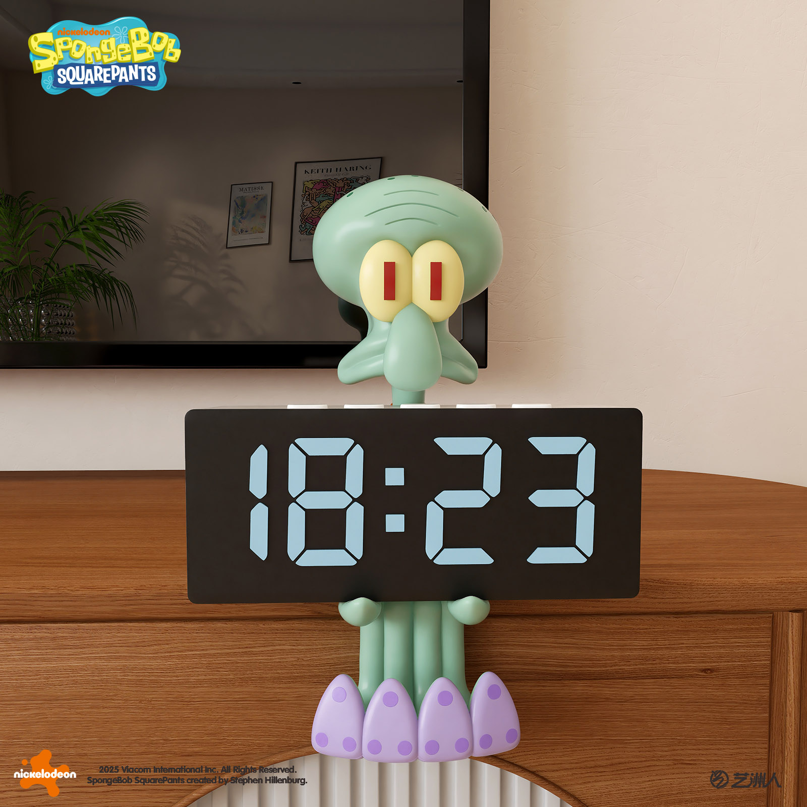 海绵宝宝周边礼品送新人实用结婚礼客厅电视柜旁高级感章鱼哥时钟