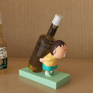 2025新款高档大气客厅酒柜红酒架子斜放收纳装饰卡通阿呆小新摆件