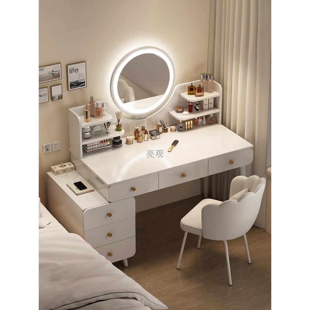 梳妆台简约现代卧室斗柜一体2025新款轻奢感主卧实木化妆桌子