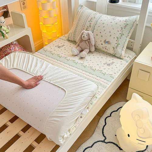2024新款卡通印花学生宿舍原棉夹棉床笠系列90x200cm适合1-15cm