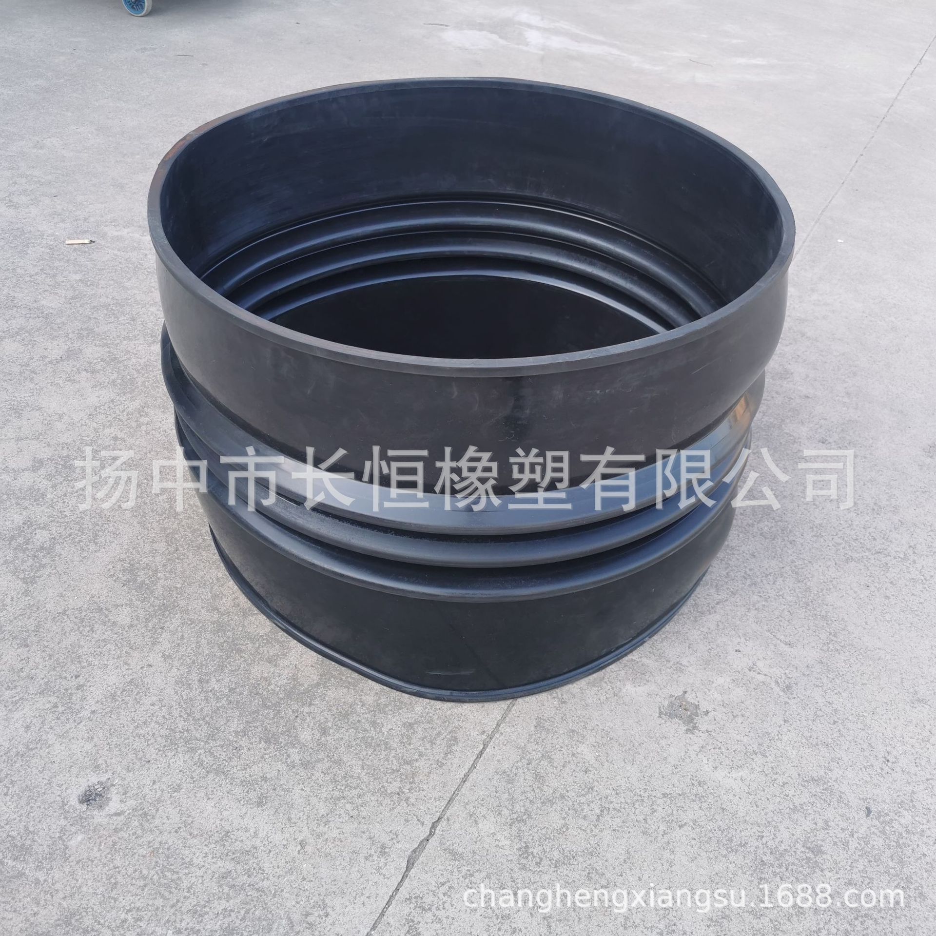 硅橡胶波纹伸缩管套优选