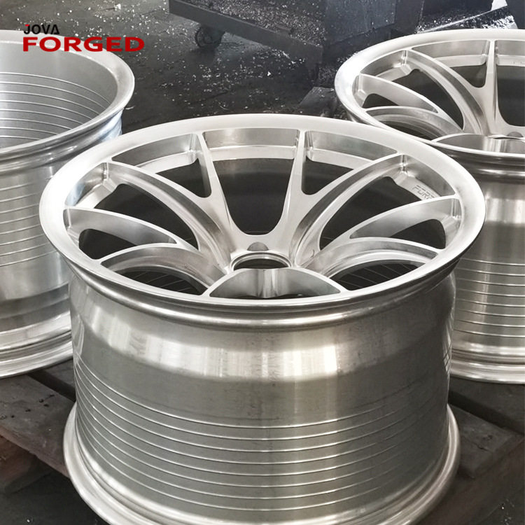 宝马5系24款19寸深凹轮毂