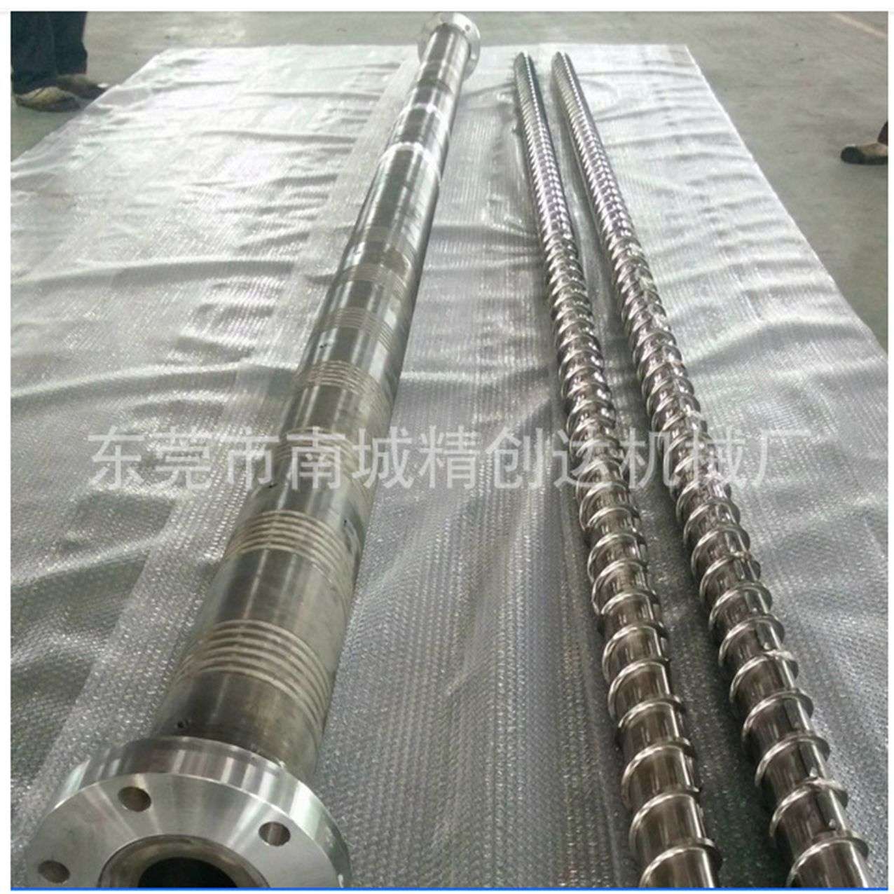 恩平挤出机双合金螺杆机筒